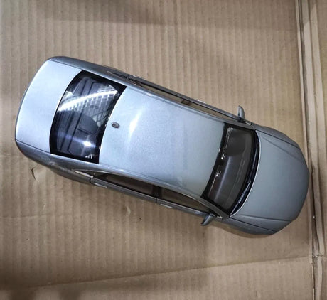 [Kyosho] 1:18 Audi 2006 A8 W12 D3 Blue Model Car Die-Cast
