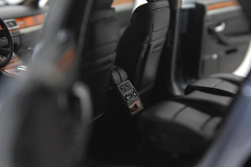 [Kyosho] 1:18 Audi 2007 A8 4.2 TDI D3 blu modellino di auto Die-Cast