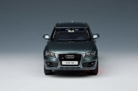[Kyosho] 1:18 Audi 2008 Q5 Gray Model Car Die-Cast