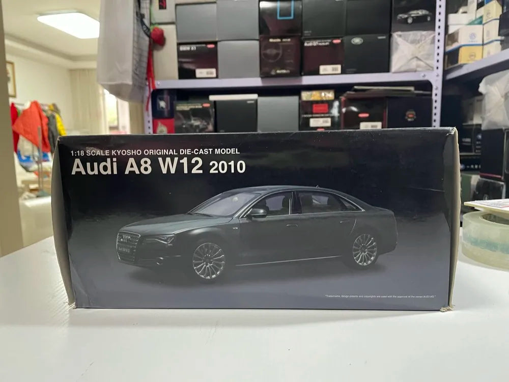 [Kyosho] 1:18 Audi 2010 A8 W12 D4 Black Model Car Die-Cast