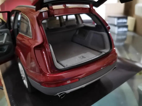 [Kyosho] 1:18 Audi 2010 Q7 Facelift Red Model Car Die-Cast