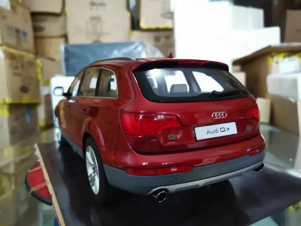 [Kyosho] 1:18 Audi 2010 Q7 Facelift Red Model Car Die-Cast