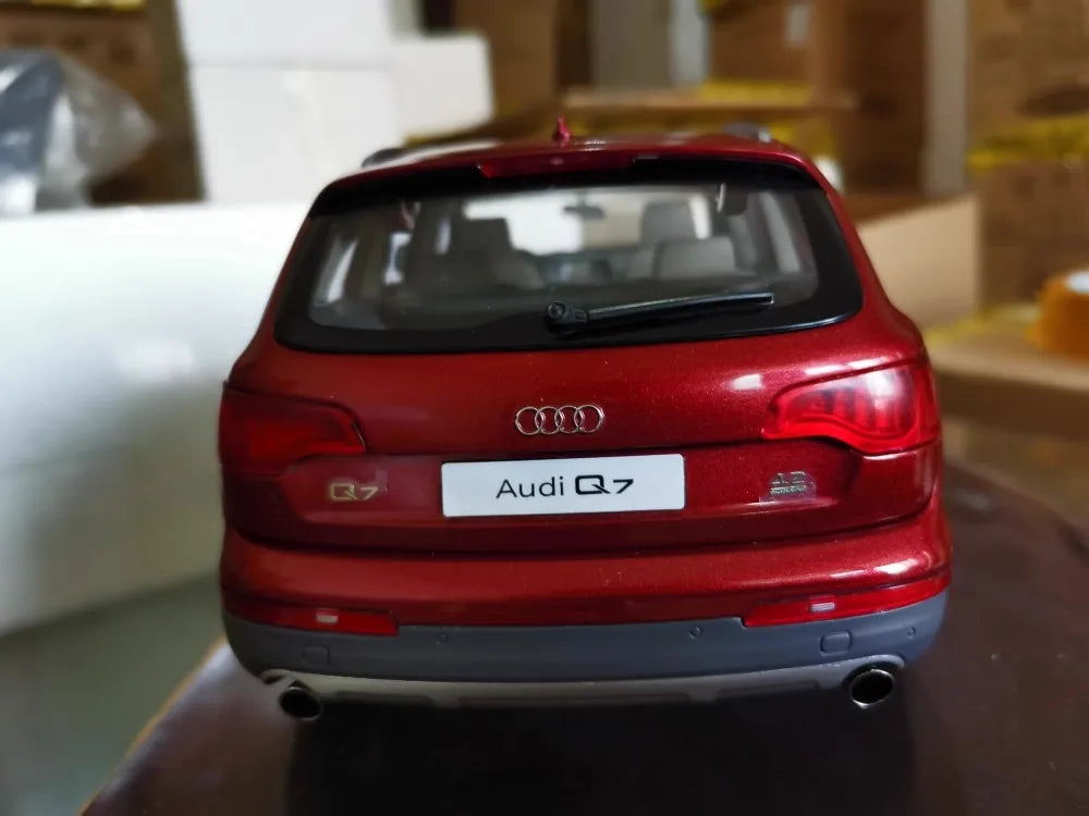 [Kyosho] 1:18 Audi 2010 Q7 Facelift Red Model Car Die-Cast