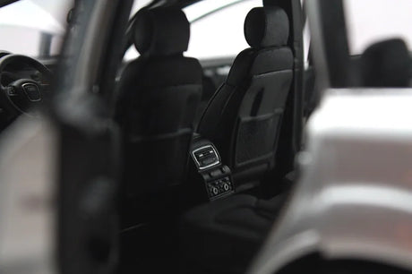 [Kyosho] 1:18 Audi 2010 Q7 Facelift Silver Model Car Die-Cast