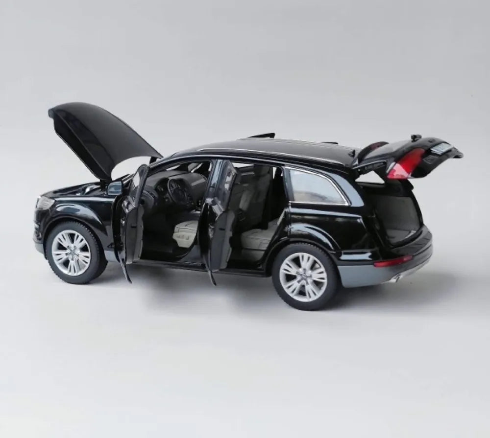 [Kyosho] 1:18 Audi 2010 Q7 Facelift Black Model Car Die-Cast