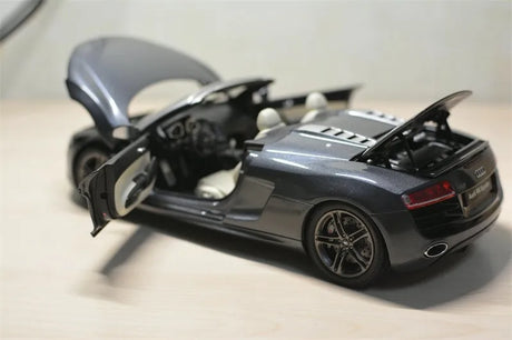 [Kyosho] 1:18 Audi 2010 R8 Spyder Gray Model Car Die-Cast