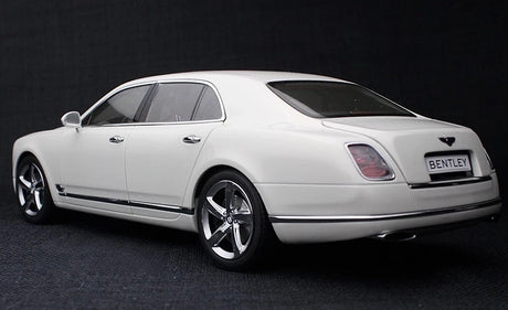 [Kyosho] 1:18 Bentley 2010 Mulsanne White Model Car Die-Cast