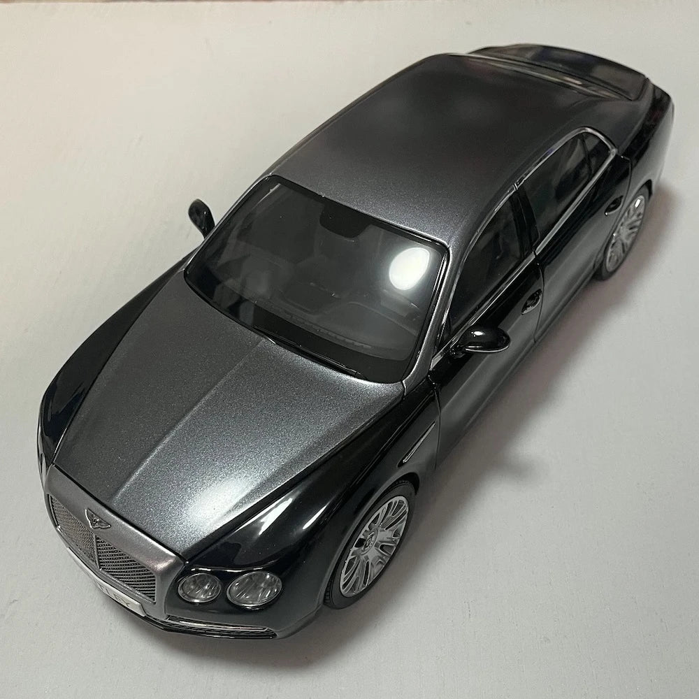 [Kyosho] 1:18 Bentley 2013 Flying Spur nero modellino di auto Die-Cast