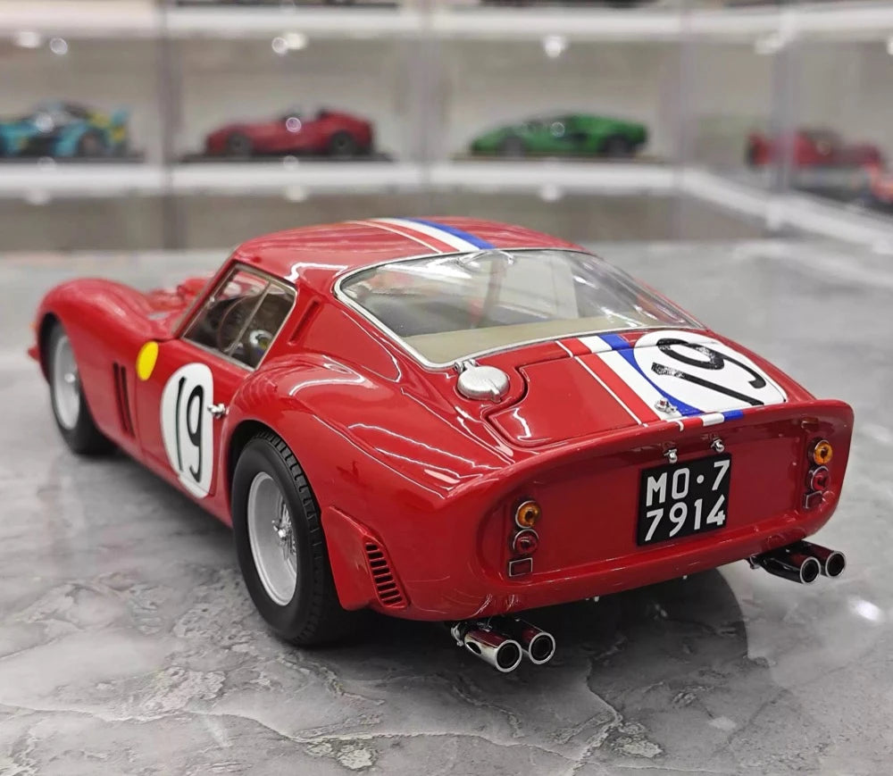 [Kyosho] 1:18 Ferrari 1962 250 GTO rosso da corsa Livery #19 modellino di auto Die-Cast
