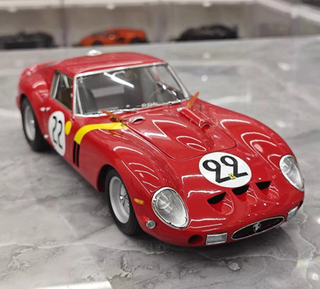 [Kyosho] 1:18 Ferrari 1962 250 GTO rood Racing Livery #22 modelauto Die-Cast