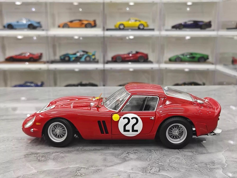 [Kyosho] 1:18 Ferrari 1962 250 GTO Red Racing Livery #22 Model Car Die-Cast