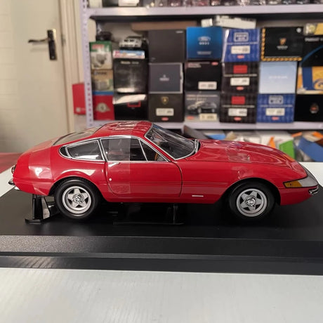 [Kyosho] 1:18 Ferrari 1969 365 GTB/4 Daytona rood modelauto Die-Cast