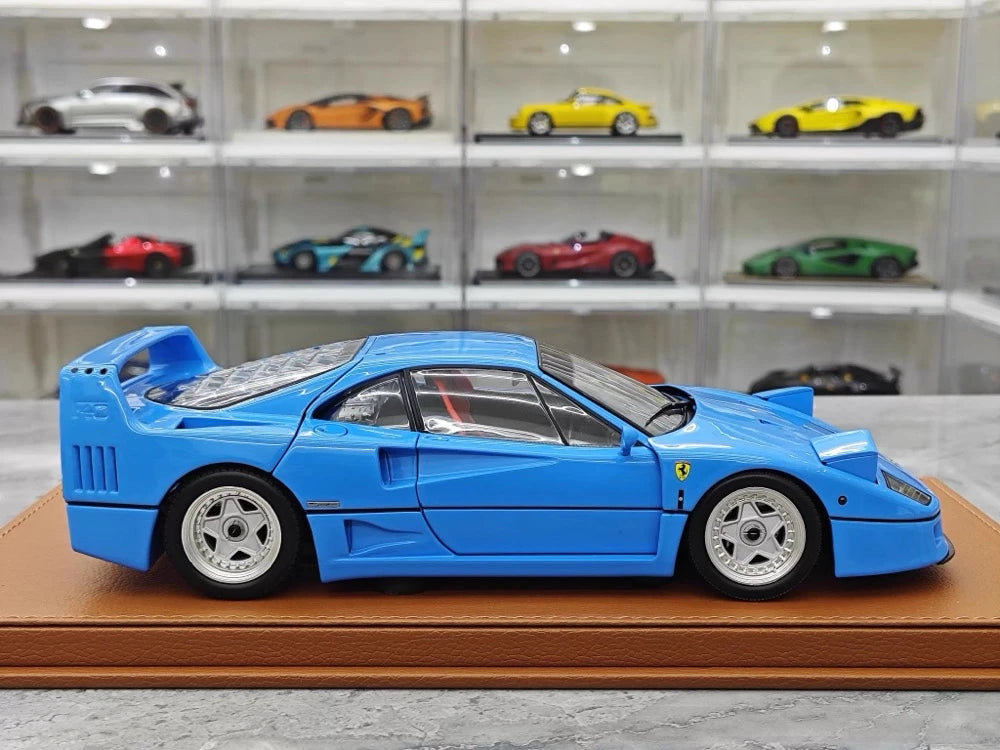 [Kyosho] 1:18 Ferrari 1987 F40 blu modellino di auto Die-Cast
