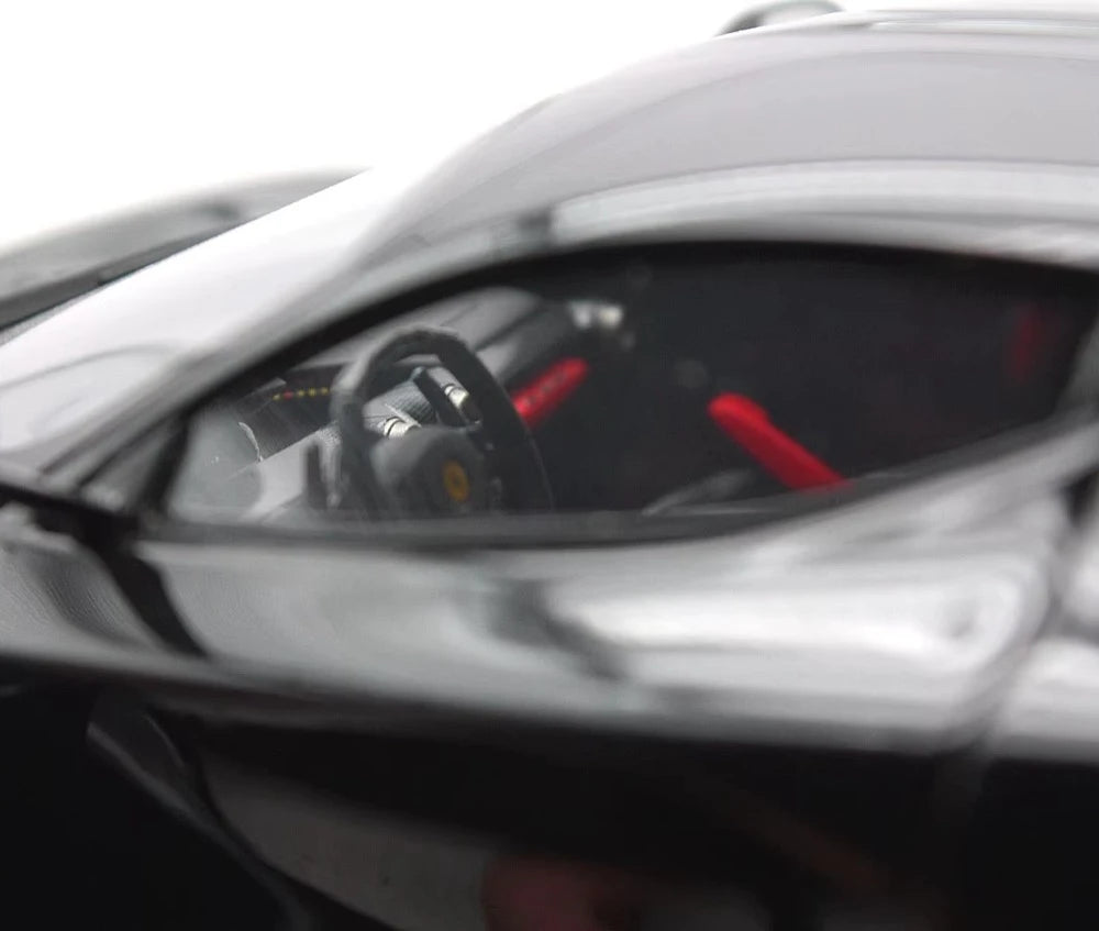 [Kyosho] 1:18 Ferrari 2013 LaFerrari Black Model Car Die-Cast