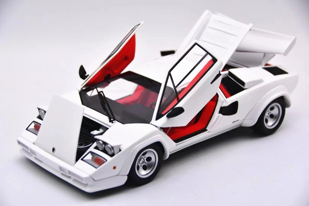 [Kyosho] 1:18 Lamborghini 1982 Countach LP500S White Model Car Die-Cast