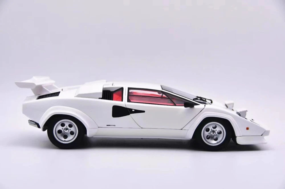 [Kyosho] 1:18 Lamborghini 1982 Countach LP500S White Model Car Die-Cast