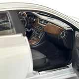 [Kyosho] 1:18 Mercedes-Benz 2004 CLS500 Silver Model Car Die-Cast