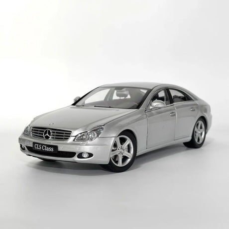 [Kyosho] 1:18 Mercedes-Benz 2004 CLS500 Silver Model Car Die-Cast