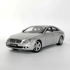 [Kyosho] 1:18 Mercedes-Benz 2004 CLS500 Silver Model Car Die-Cast