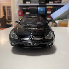 [Kyosho] 1:18 Mercedes-Benz 2004 CLS500 Black Model Car Die-Cast
