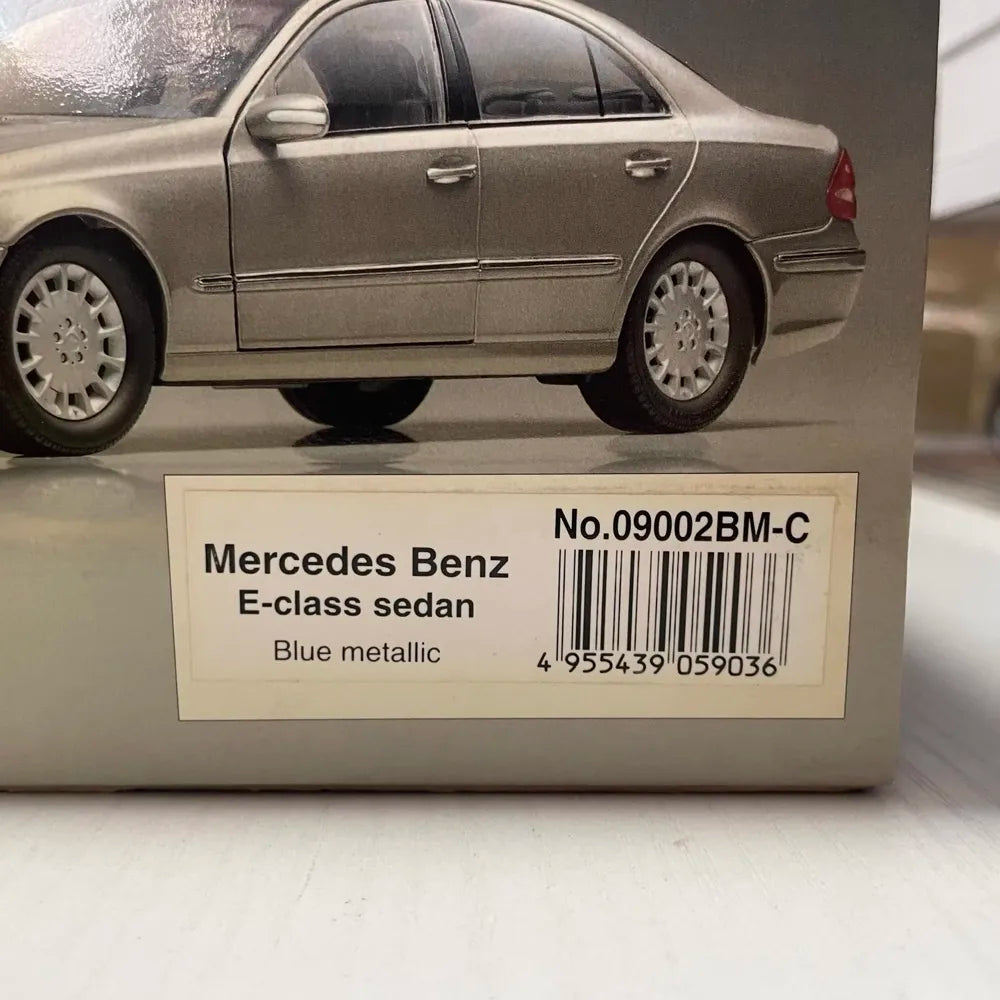 [Kyosho] 1:18 Mercedes-Benz 2007 E-Class W211 E280 Blue Model Car Die-Cast