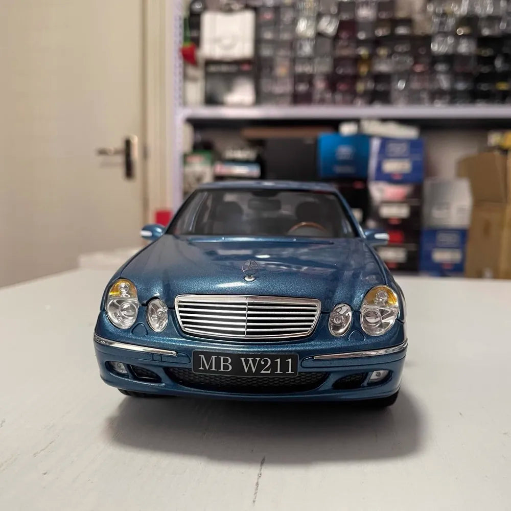 [Kyosho] 1:18 Mercedes-Benz 2007 E-Class W211 E280 Blue Model Car Die-Cast