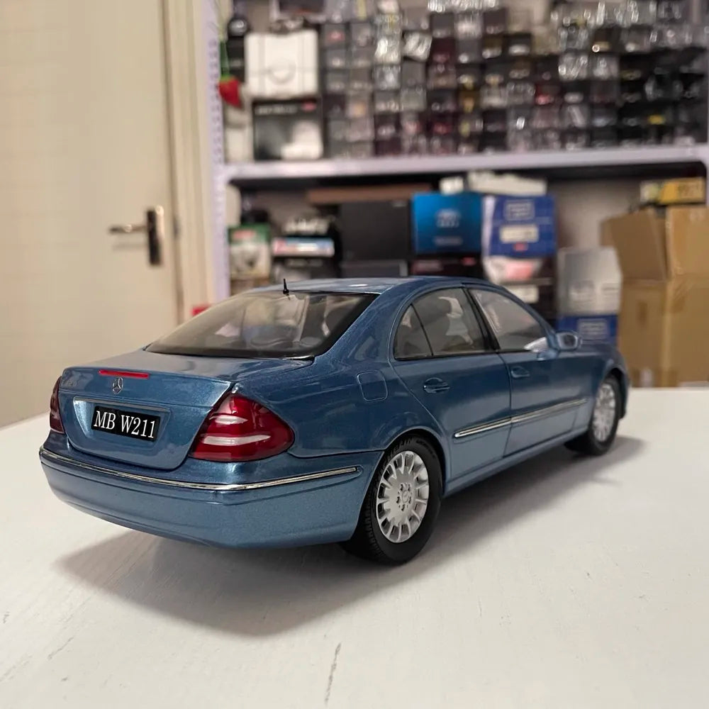 [Kyosho] 1:18 Mercedes-Benz 2007 E-Class W211 E280 Blue Model Car Die-Cast