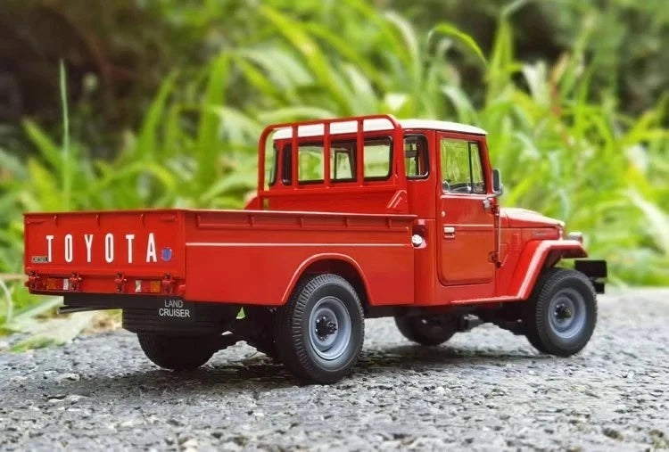 [Kyosho] 1:18 Toyota 1980 Land Cruiser LC40 pick-up rosso modellino di auto Die-Cast