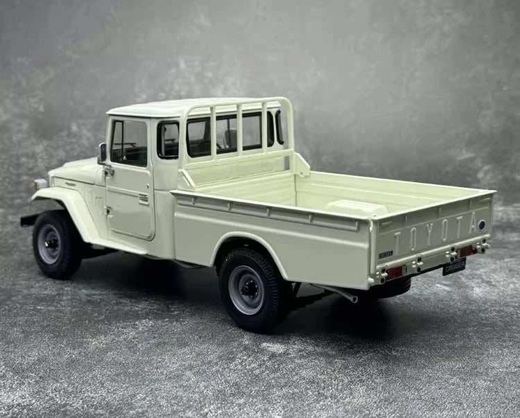 [Kyosho] 1:18 Toyota 1980 Land Cruiser LC40 Pickup White Model Car Die-Cast