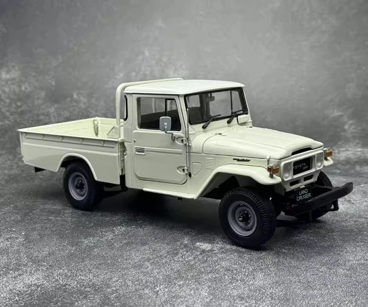 [Kyosho] 1:18 Toyota 1980 Land Cruiser LC40 Pickup White Model Car Die-Cast