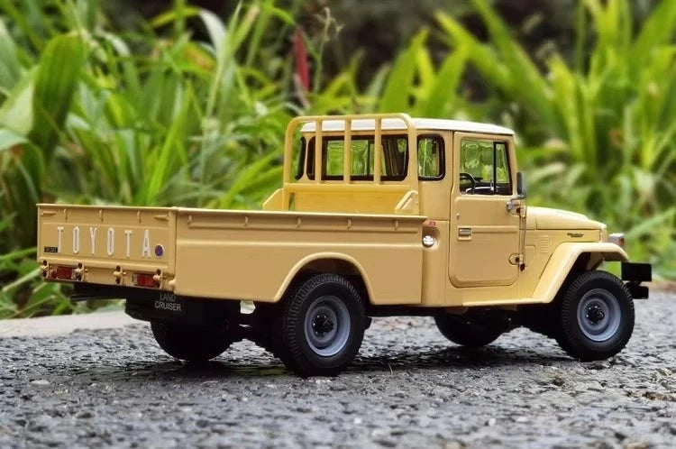 [Kyosho] 1:18 Toyota 1980 Land Cruiser LC40 Pickup Yellow Model Car Die-Cast