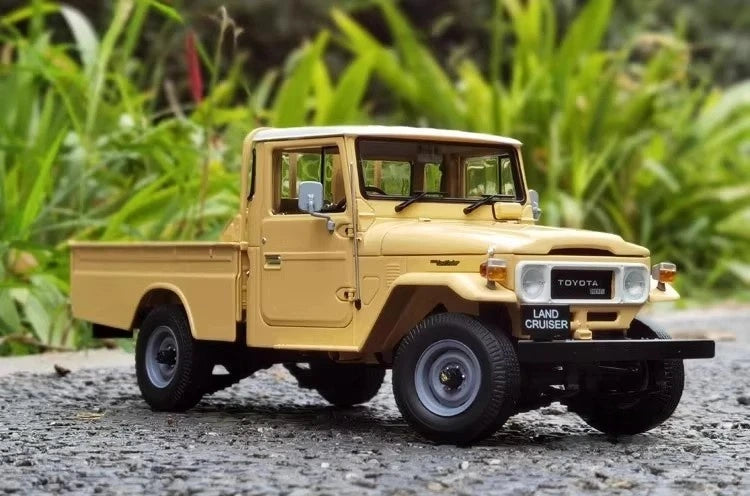 [Kyosho] 1:18 Toyota 1980 Land Cruiser LC40 Pickup Yellow Model Car Die-Cast