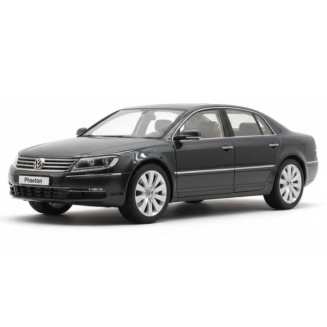 [Kyosho] 1:18 Volkswagen 2011 Phaeton Black Model Car Die-Cast
