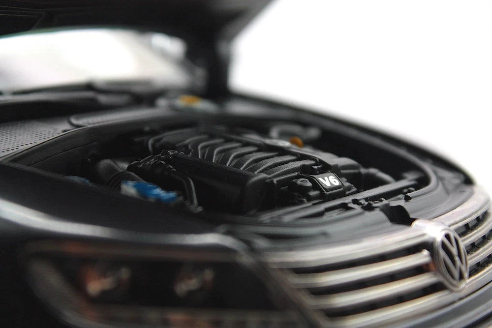 [Kyosho] 1:18 Volkswagen 2011 Phaeton Black Model Car Die-Cast