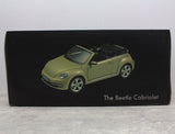 [Kyosho] 1:18 Volkswagen 2013 Beetle Convertible Gold Model Car Die-Cast