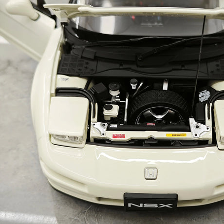LCD Honda 1990 NSX NA1 White 1:18 – Collectible Diecast Model Die-Cast