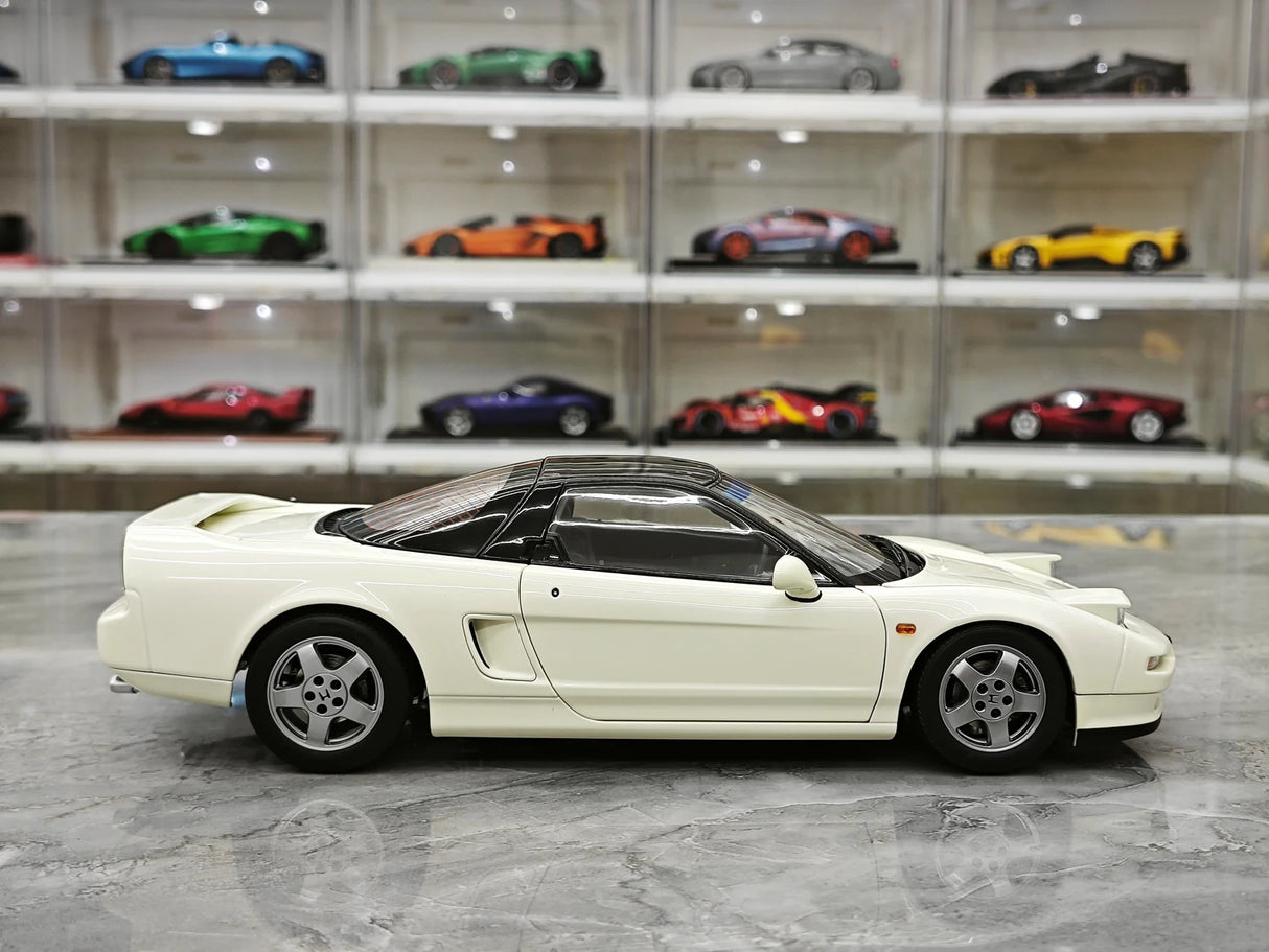 LCD Honda 1990 NSX NA1 White 1:18 – Sammelobjekt aus Druckguss