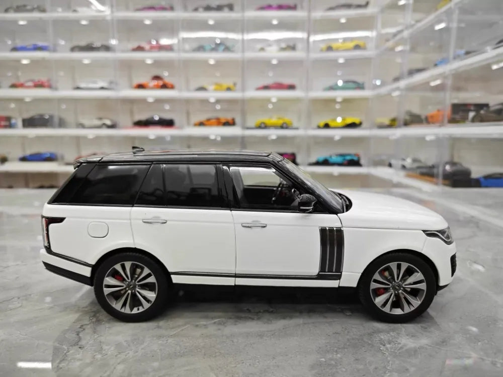[LCD] 1:18 Land Rover 2020 Range Rover SVA bianco modellino di auto Die-Cast