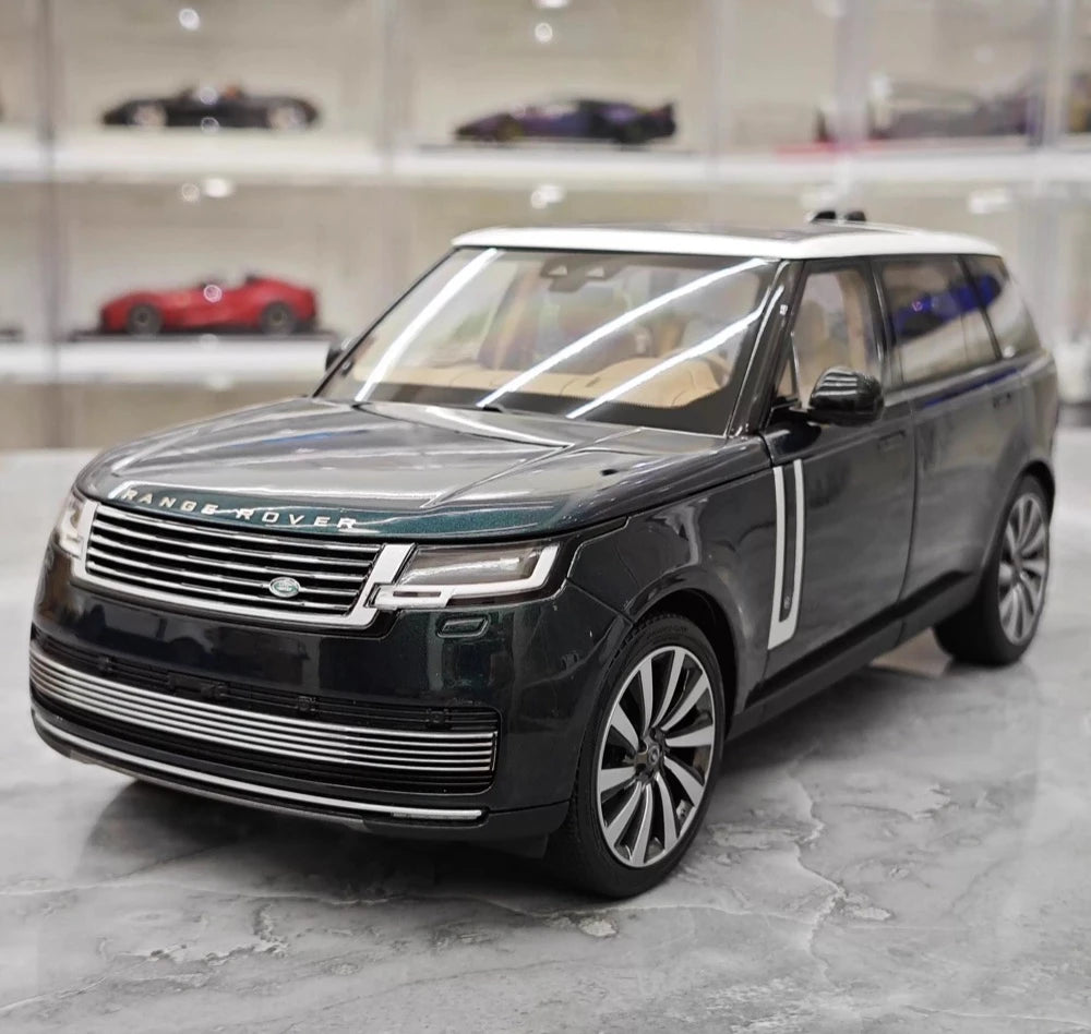 [LCD] 1:18 Land Rover 2022 Range Rover SV Green Model Car Die-Cast