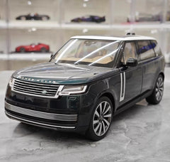 [LCD] 1:18 Land Rover 2022 Range Rover SV Green Model Car Die-Cast