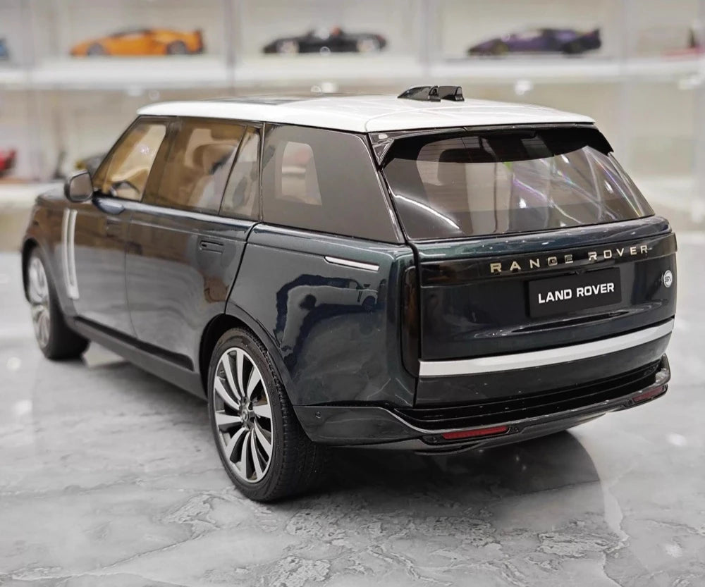 [LCD] 1:18 Land Rover 2022 Range Rover SV Green Model Car Die-Cast
