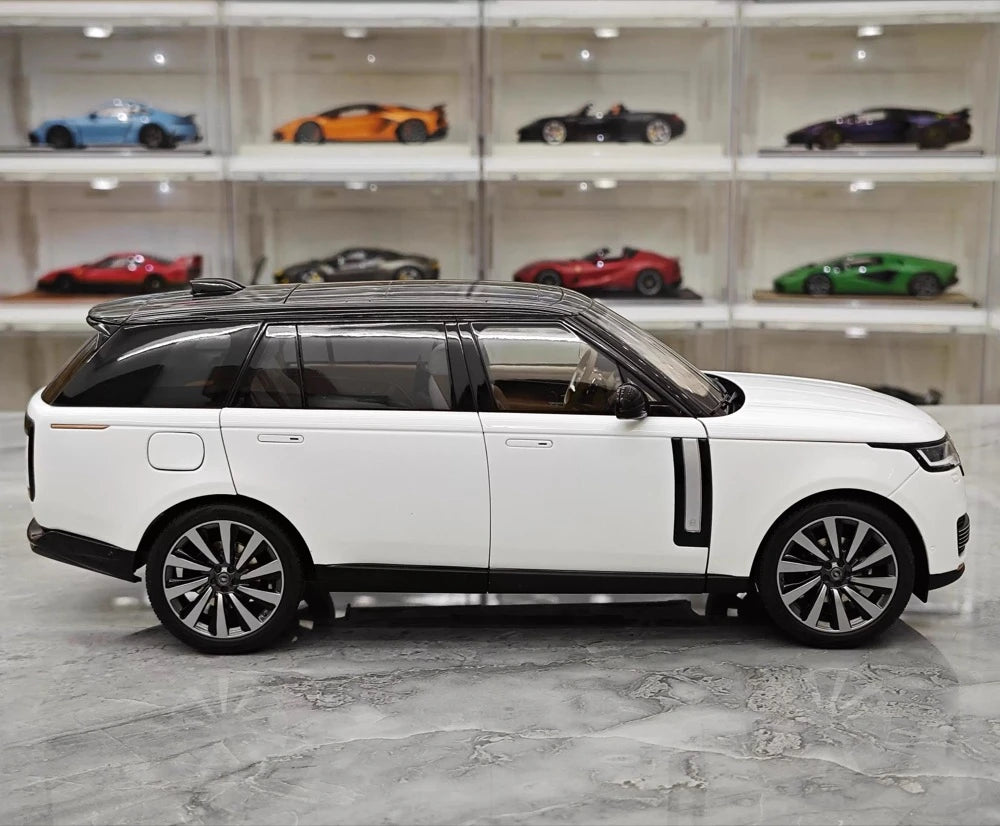 [LCD] 1:18 Land Rover 2022 Range Rover SV White Model Car Die-Cast