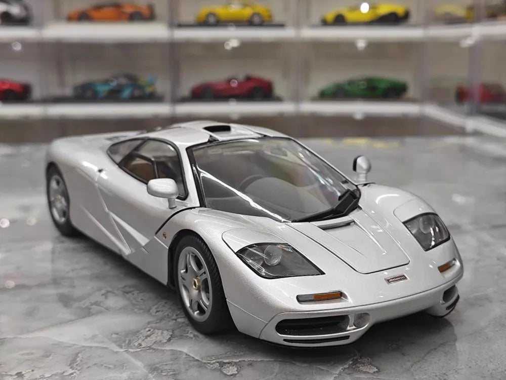 [LCD] 1:18 McLaren 1995 F1 XP5 Silver Model Car Die-Cast
