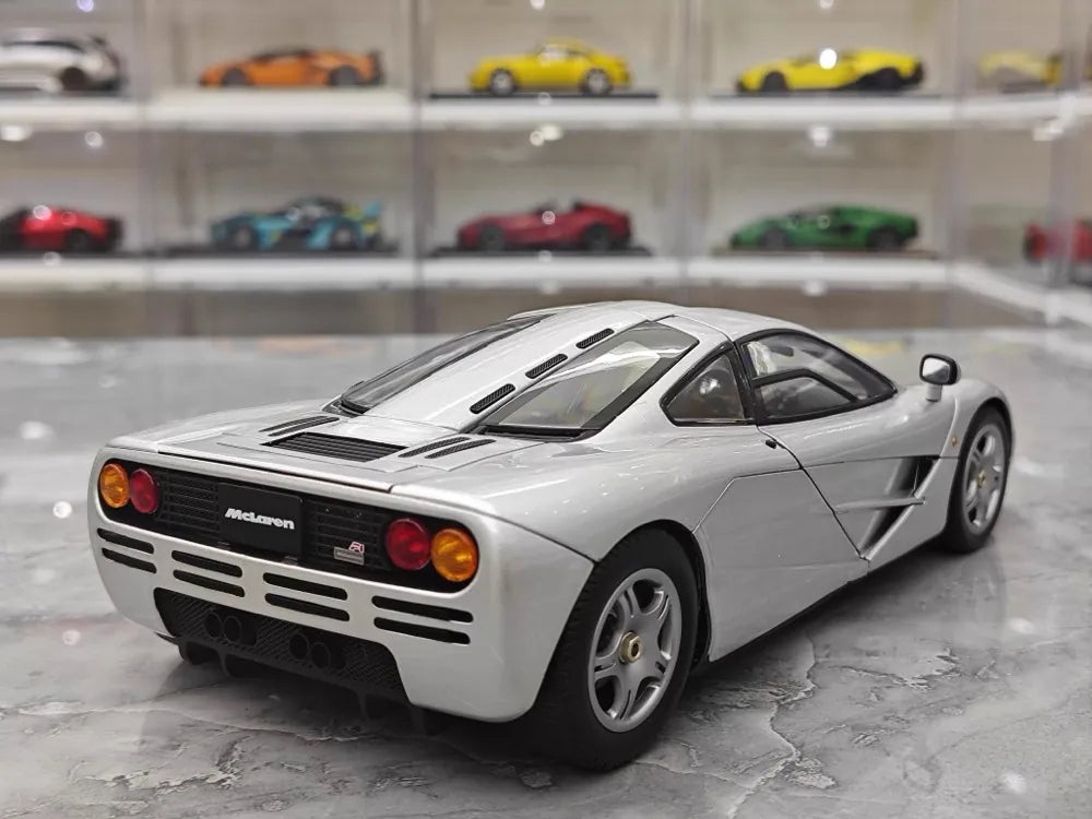 [LCD] 1:18 McLaren 1995 F1 XP5 Silver Model Car Die-Cast