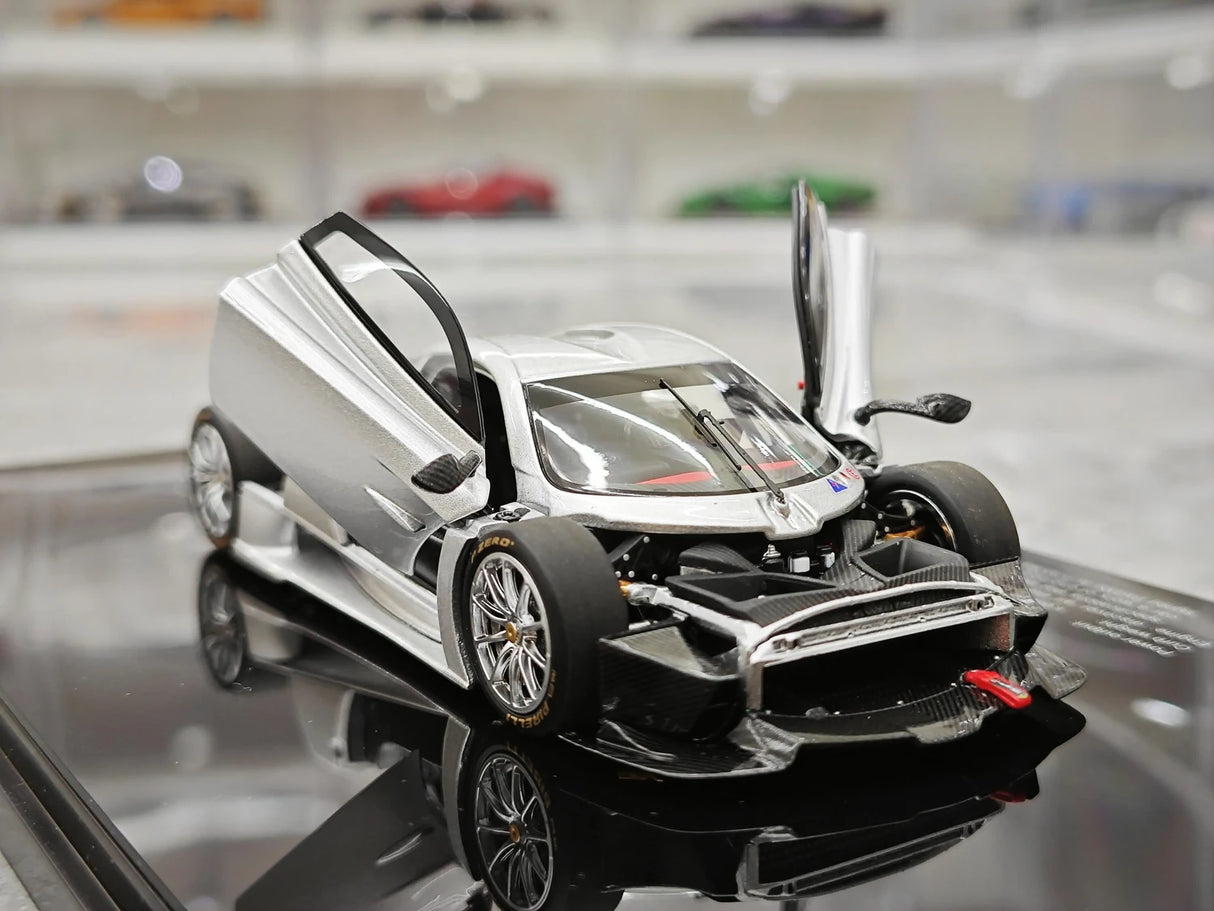 LCD Pagani 2021 Huayra R Silver 1:43 – Keräilyesine valuvalumalli