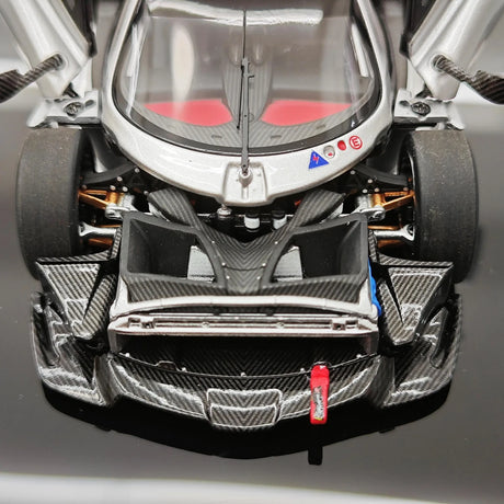 LCD Pagani 2021 Huayra R Silver 1:43 – Keräilyesine valuvalumalli