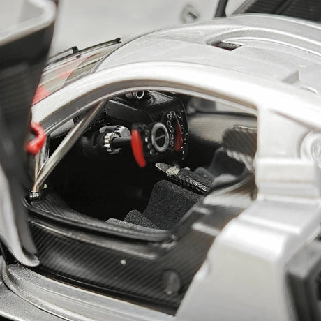 LCD Pagani 2021 Huayra R Silver 1:43 – Keräilyesine valuvalumalli