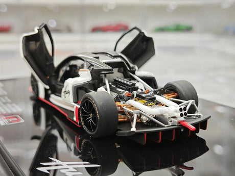 LCD Pagani 2021 Huayra R White 1:43 – Keräilyesineitä valuvalumalli