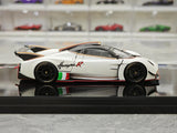 LCD Pagani 2021 Huayra R White 1:43 – コレクターズル・ダイキャストモデル ダイキャスト