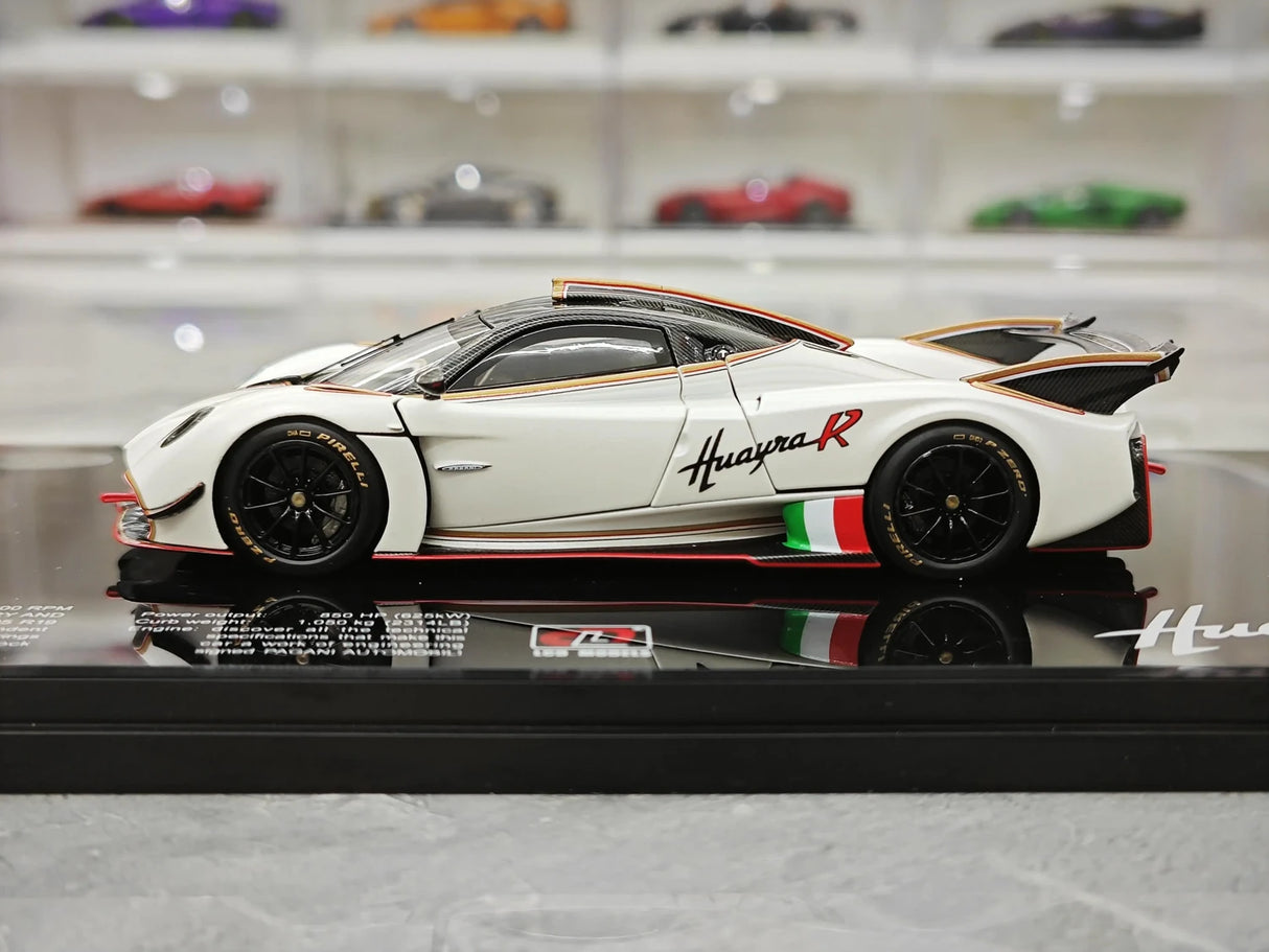 LCD Pagani 2021 Huayra R White 1:43 – コレクターズル・ダイキャストモデル ダイキャスト
